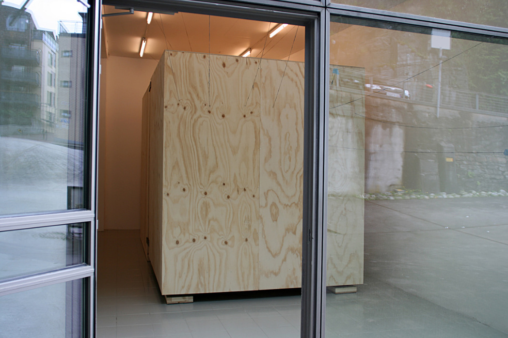 “Articulated Chambers–The Bergen Dock at Lydgalleriet Bergen in Norway on the occasion of Resonance–European Sound Art Network and Extensions“